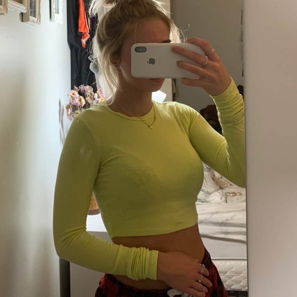 Geeen longe sleeve cropped